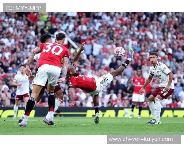 阿森纳曼联争夺神锋意甲黑马突然插手结果出乎意料