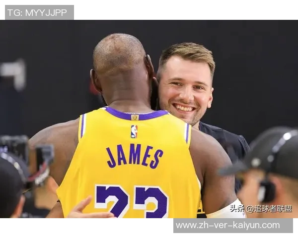 大范点评NBA球员表现里夫斯无球跑动出色东契奇詹姆斯缺乏积极性 大范点评NBA球员表现里夫斯无球跑动出色东契奇詹姆斯缺乏积极性